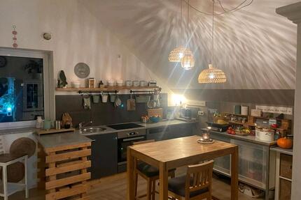 2 Zimmer Wohnung zu vermieten. - 850,00&nbsp;EUR Kaltmiete, ca.&nbsp; 85,00&nbsp;m&sup2; in Neuburg an der Kammel (PLZ: 86476)