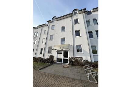 Helle 2-Zimmer-Wohnung mit Balkon und Parkplatz in Halberstadt