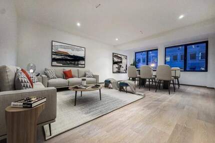 Einziehen & Wohlfühlen: Erstklassige Neubauwohnung mit vielen Extras - Oberhausen Altstadt-Süd