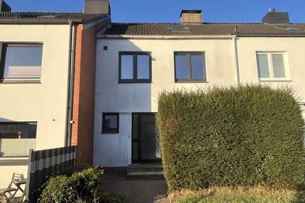 Günstige Gelegenheit! Mittelreihenhaus als Sanierungsobjekt auf Erbbaugrundstück - Henstedt-Ulzburg