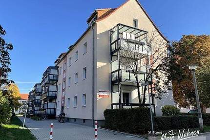 Frisch renovierte und bezugsfertig - helle 3-Raumwohnung mit Balkon - Halle Freiimfelde