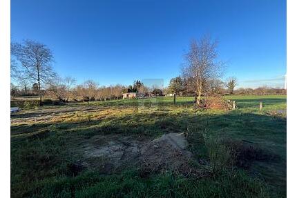 BAUEN IN RUHIGER UND NATÜRLICHER LAGE - Steenfeld