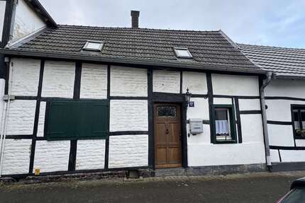 Haus zum Kaufen in Bedburg Kaster 90.000,00 € 69 m² - Bedburg / Kaster