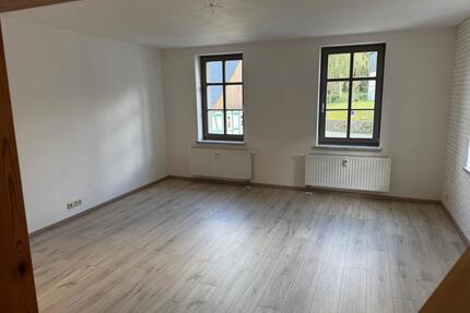 Schöner heller Wohnraum in Langenweißbach OT Weißbach - Wildenfels