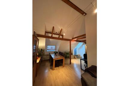 Helle Dachgeschosswohnung - 558,00&nbsp;EUR Kaltmiete, ca.&nbsp; 62,00&nbsp;m&sup2; in Remscheid (PLZ: 42859) Remscheid-Süd