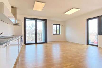 Wohnung zum Mieten in Berlin 2.400,00 € 115.98 m²
