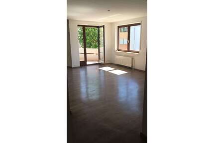 Wohnung zum Mieten in Rodgau 990,00 € 135 m²