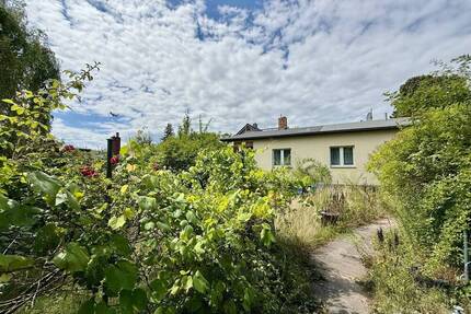 Teilungsgrundstück mit Einfamilienhaus: Wohnen auf einer Ebene - Berlin Bohnsdorf