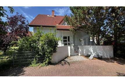 Haus zum Kaufen in Lampertheim 649.000,00 € 246.7 m²