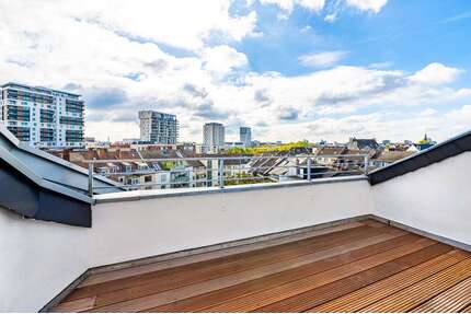 Wohnung zum Kaufen in Düsseldorf 839.000,00 € 122.78 m²