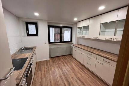 88qm Wohnung Altstadtnähe - 890,00&nbsp;EUR Kaltmiete, ca.&nbsp; 88,00&nbsp;m&sup2; in Ottweiler (PLZ: 66564)