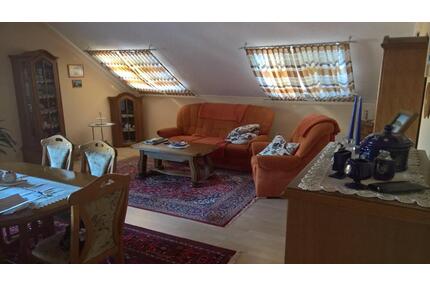 Schöne, ruhige, helle DG Wohnung ab 15.4.26 wieder frei - Rehlingen-Siersburg