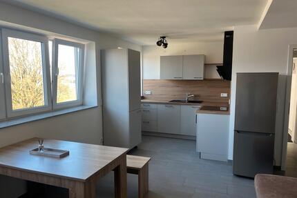 Ruhige helle DG Wohnung im 2.OG ab sofort zu vermieten - Hermeskeil