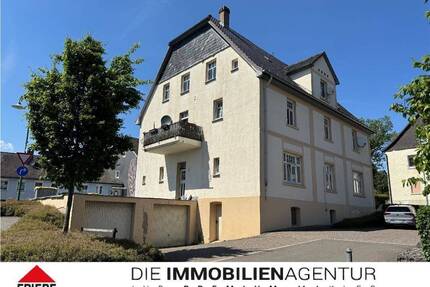 Kapitalanleger gesucht: Mehrfamilienhaus mit Gewerbeeinheit in Kierspe-Dorf