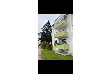 2 Zimmer-EG-Wohnung (Hochparterre) mit großem Balkon. - Neusäß