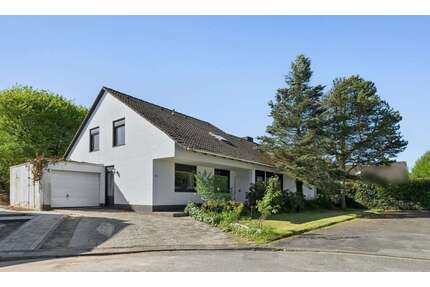 Haus zum Kaufen in Meerbusch-Strümp 1.275.000,00 € 242 m²