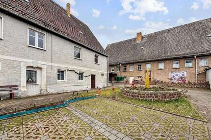 Haus zum Kaufen in Mügeln 159.000,00 € 548.04 m²