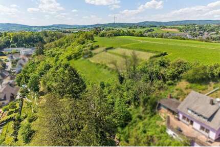 Grundstück zu verkaufen in Braunfels 70.000,00 € 830 m²