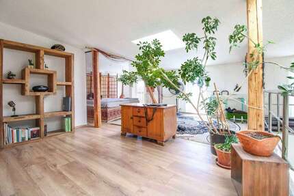 Wohnung zum Kaufen in Magdeburg 230.000,00 € 162.45 m²