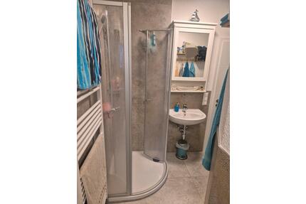 Vermiete 1,5Raum(Schön, neuwertig, möbliert)ab sofort in Rochlitz