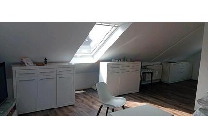 Dachgeschosswohnung auch für Studenten geeignet - Dortmund Brackel