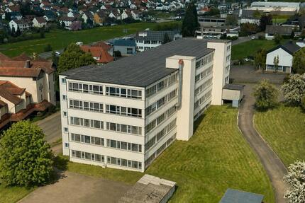 Lagerhalle im Ortskern von Gomaringen zu vermieten