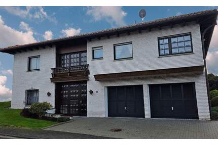 GROSSZÜGIGES EINFAMILIENHAUS MIT INTEGRIERTER EINLIEGERWOHNUNG Büdingen Vonhausen PROVISIONSFREI !!