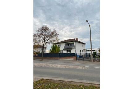 TOP gepflegte 3. Zimmer Wohnung im OG ( 67575 EICH )