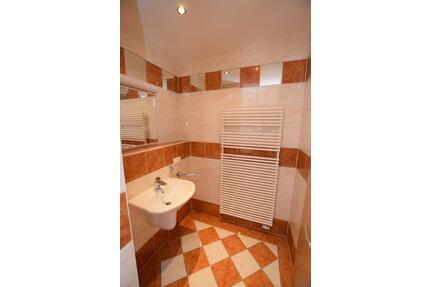 Lerchenstraße ab 01.07.: 2-Zi-Whg mit Balkon und schönem Bad - Chemnitz