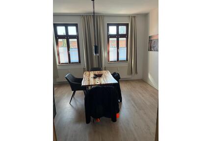 3-Raum Wohnung - 680,00&nbsp;EUR Kaltmiete, ca.&nbsp; 81,00&nbsp;m&sup2; in Nienburg (Saale) (PLZ: 06429)