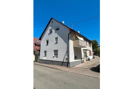 2 Wohnhäuser +4 ausgest. Ferienwohnungen auf 1500m* Grundstück - Eppingen