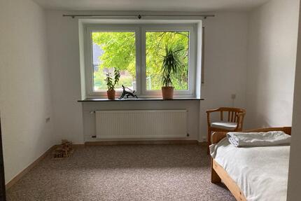 PraxisraumKleine WohnungBüro - 260,00&nbsp;EUR Kaltmiete, ca.&nbsp; 42,00&nbsp;m&sup2; in Kalt (PLZ: 56294)