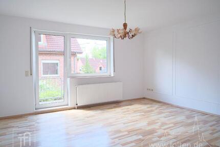 Frisch renovierte 3-Zimmer-Wohnung mit Balkon in zentraler Lage - Leer (Ostfriesland)