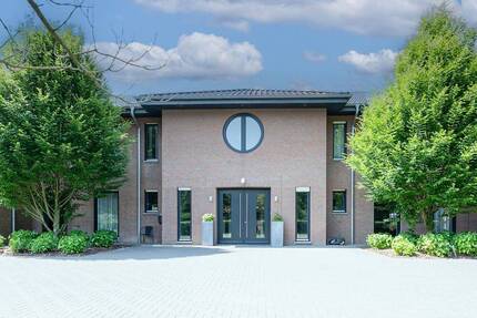 Wohnen am Waldrand - Exklusives Familienanwesen mit Stil und Weitblick in Selfkant-Süsterseel! - Selfkant / Süsterseel