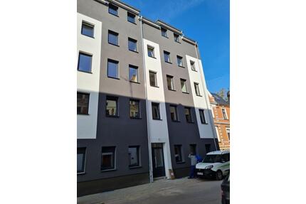 Top-sanierte und möblierte 2-Zimmerwohnung mit Parkett & Terrasse - Magdeburg Leipziger Straße