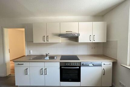 Clever wohnen mit Extra-Plus: Einbauküche inklusive und separaten WC - Chemnitz Ebersdorf