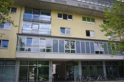 Gepflegte 2-Zimmer-Wohnung in Altbogenhausen - München