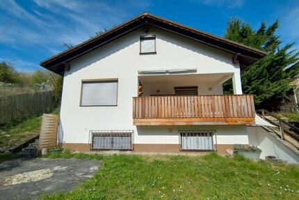 Idyllisches Wochenendhaus mit Naturgarten am Waldrand - Leinach
