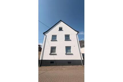 Einfamilienhaus Mosel Region - 148.000,00&nbsp;EUR Kaufpreis, ca.&nbsp; 70,00&nbsp;m&sup2; in Pommern (PLZ: 56829)