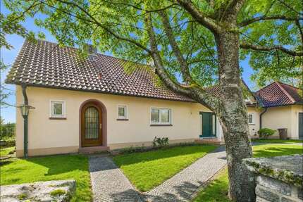 Haus zum Kaufen in Johannesberg Breunsberg 980.000,00 € 280 m² - Johannesberg / Breunsberg
