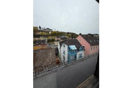 Großzügige Dachgeschosswohnung im Zentrum von Idar-Oberstein zu vermieten