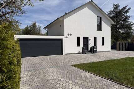 Haus zum Kaufen in Rohr 799.000,00 € 127 m²