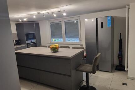 3 Zimmer Wohnung in Lauffen - 1.200,00&nbsp;EUR Kaltmiete, ca.&nbsp; 100,00&nbsp;m&sup2; in Lauffen am Neckar (PLZ: 74348)