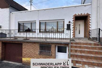 Provisionsfrei ! Kleines Einfamilienhaus mit Terrasse und Garage - Wirscheid