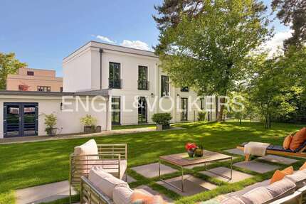 Haus zum Kaufen in Potsdam 1.790.000,00 € 276 m²