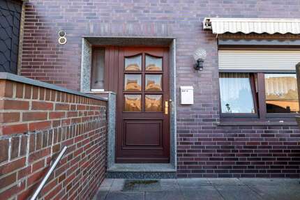 Wohnung zum Kaufen in Delmenhorst 75.000,00 € 39.27 m²