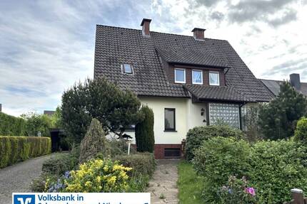 Zentrales Einfamilienhaus mit großem Garten - Rinteln