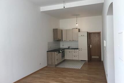 Charmante 1-Zimmer-Wohnung in der Burghauser Altstadt - Burghausen