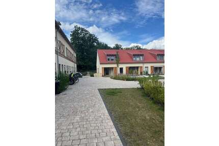 Haus zum Mieten in Beelitz 1.840,00 € 146.93 m²