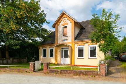 Haus zum Kaufen in Husum 265.000,00 € 172 m²